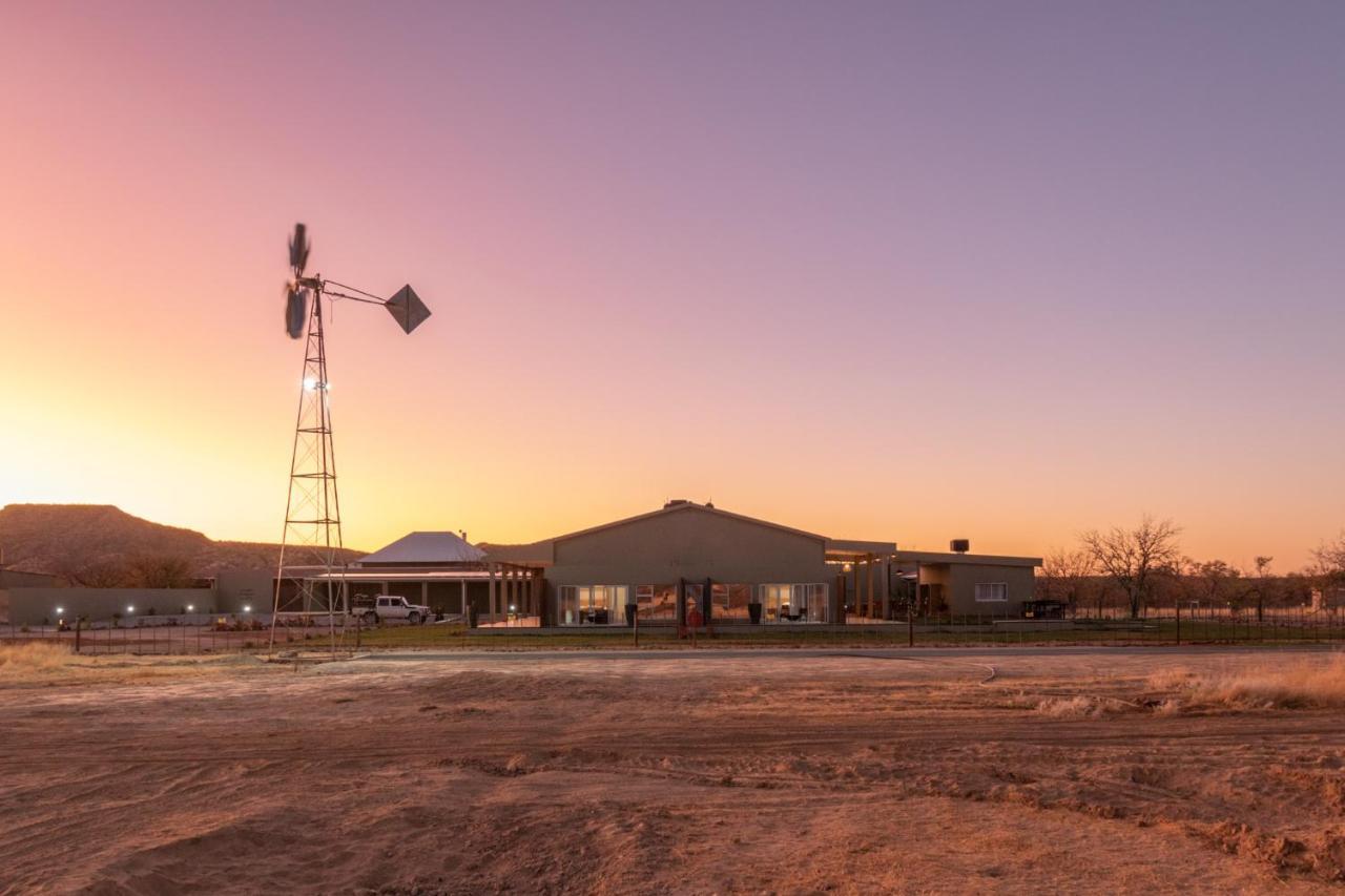 Ugab Game Farm & Lodge Vingerklip ภายนอก รูปภาพ